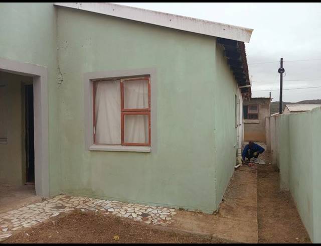 2 BEDROOM HOUSE FOR SALE IN BLOEMENDAL
